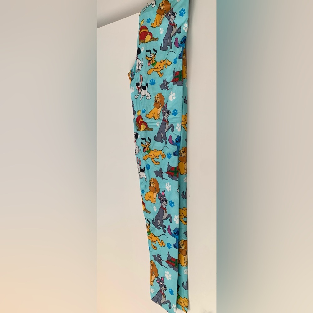 Disney Parks Leggings “Dogs” w/Stitch Design (Sm)